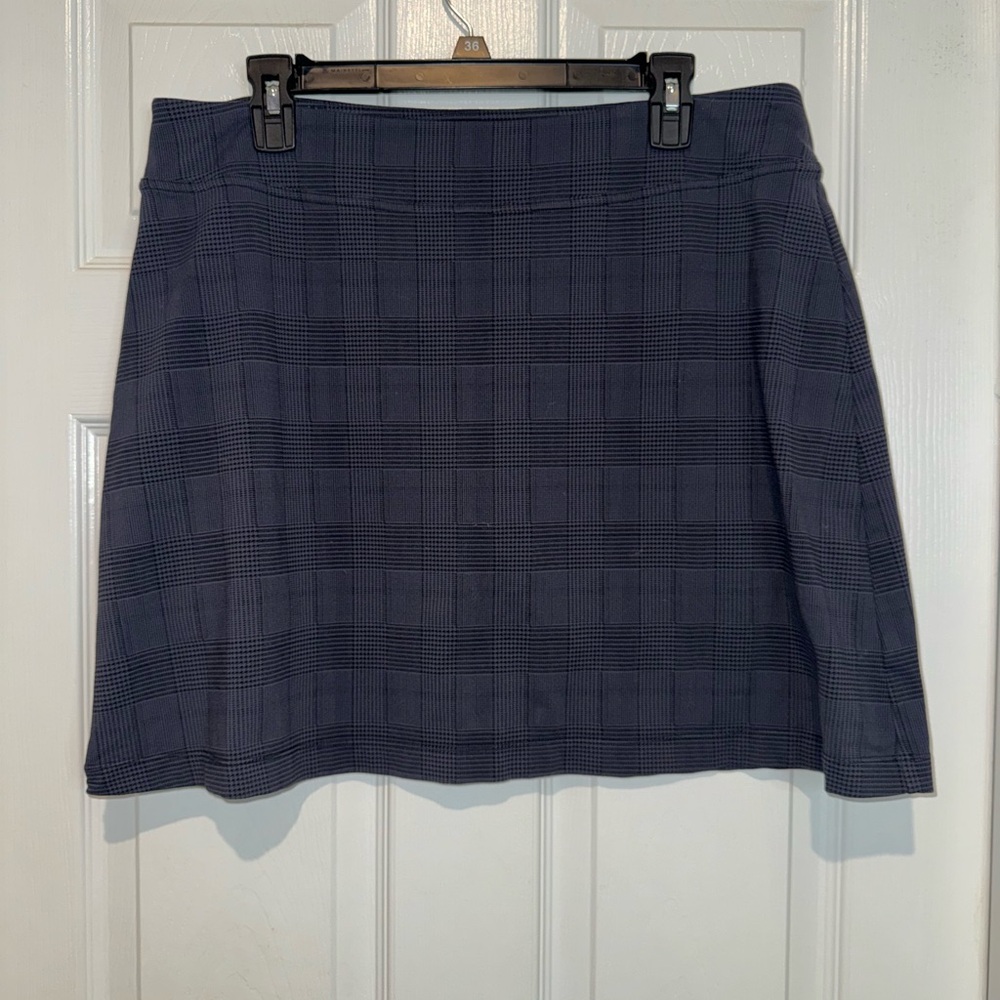 Athleta Gray Plaid Mini Skirt. Size XL